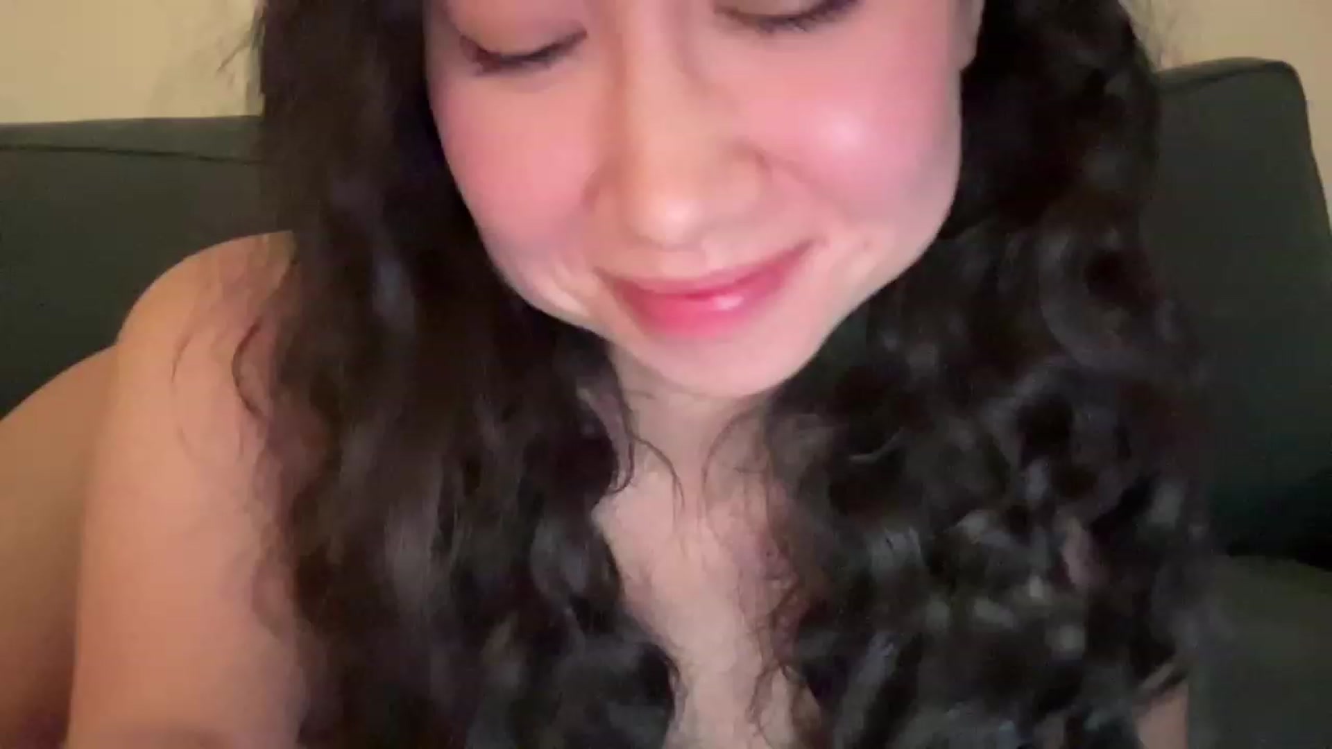 Gallery image thumbnail from cute_asian69's myfreecams stream on, 10/22/2023, 24:01 image 6 of 20