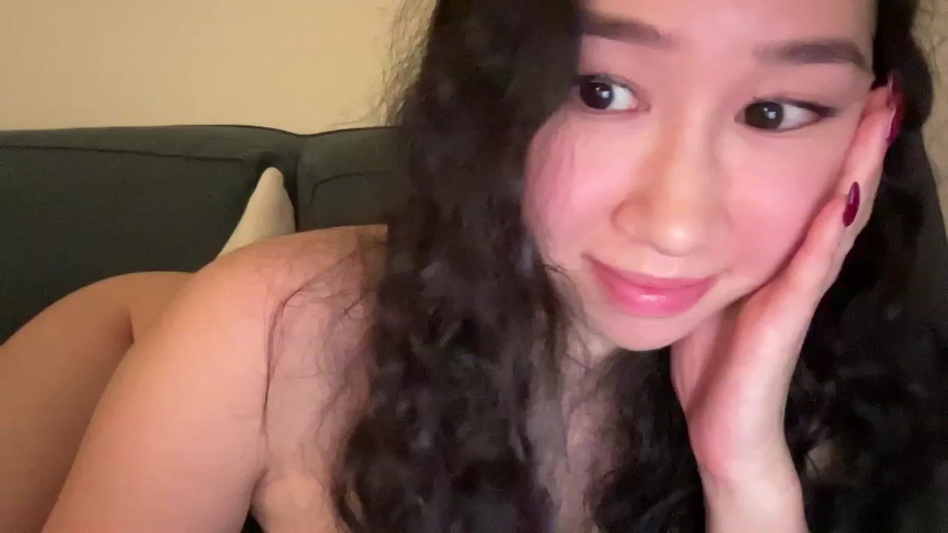 Gallery image thumbnail from cute_asian69's myfreecams stream on, 10/22/2023, 24:01 image 5 of 20