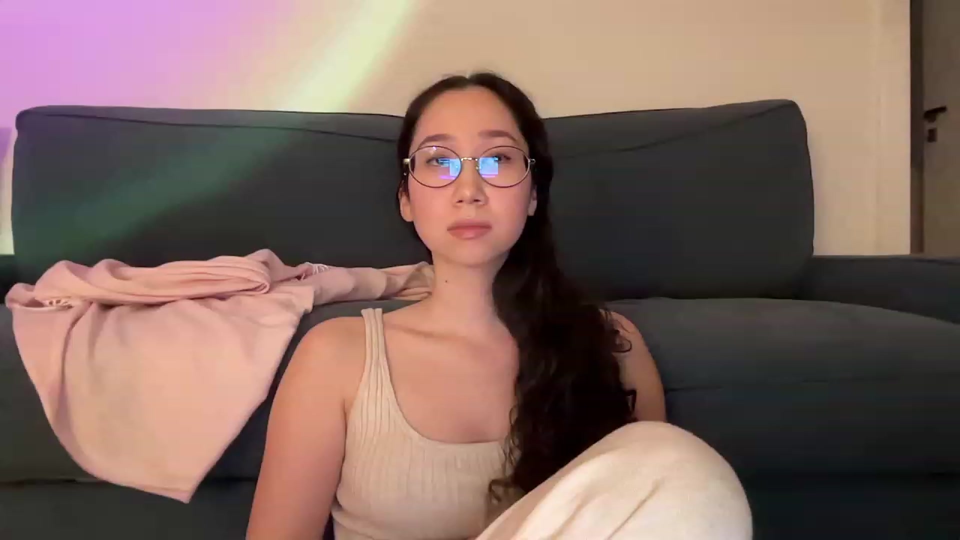 Gallery image thumbnail from cute_asian69's myfreecams stream on, 10/31/2023, 02:26 image 11 of 20