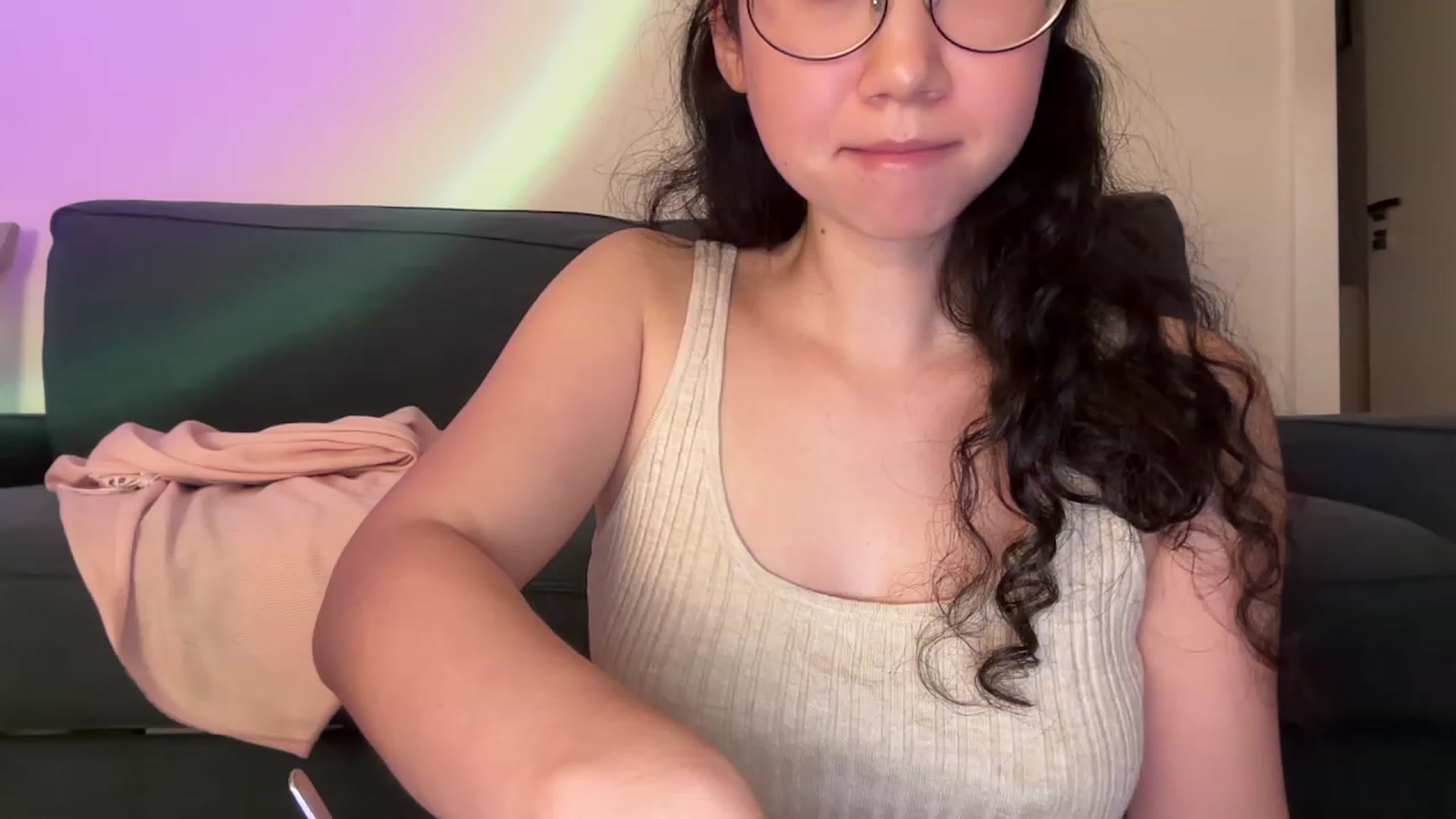 Gallery image thumbnail from cute_asian69's myfreecams stream on, 10/31/2023, 02:26 image 15 of 20