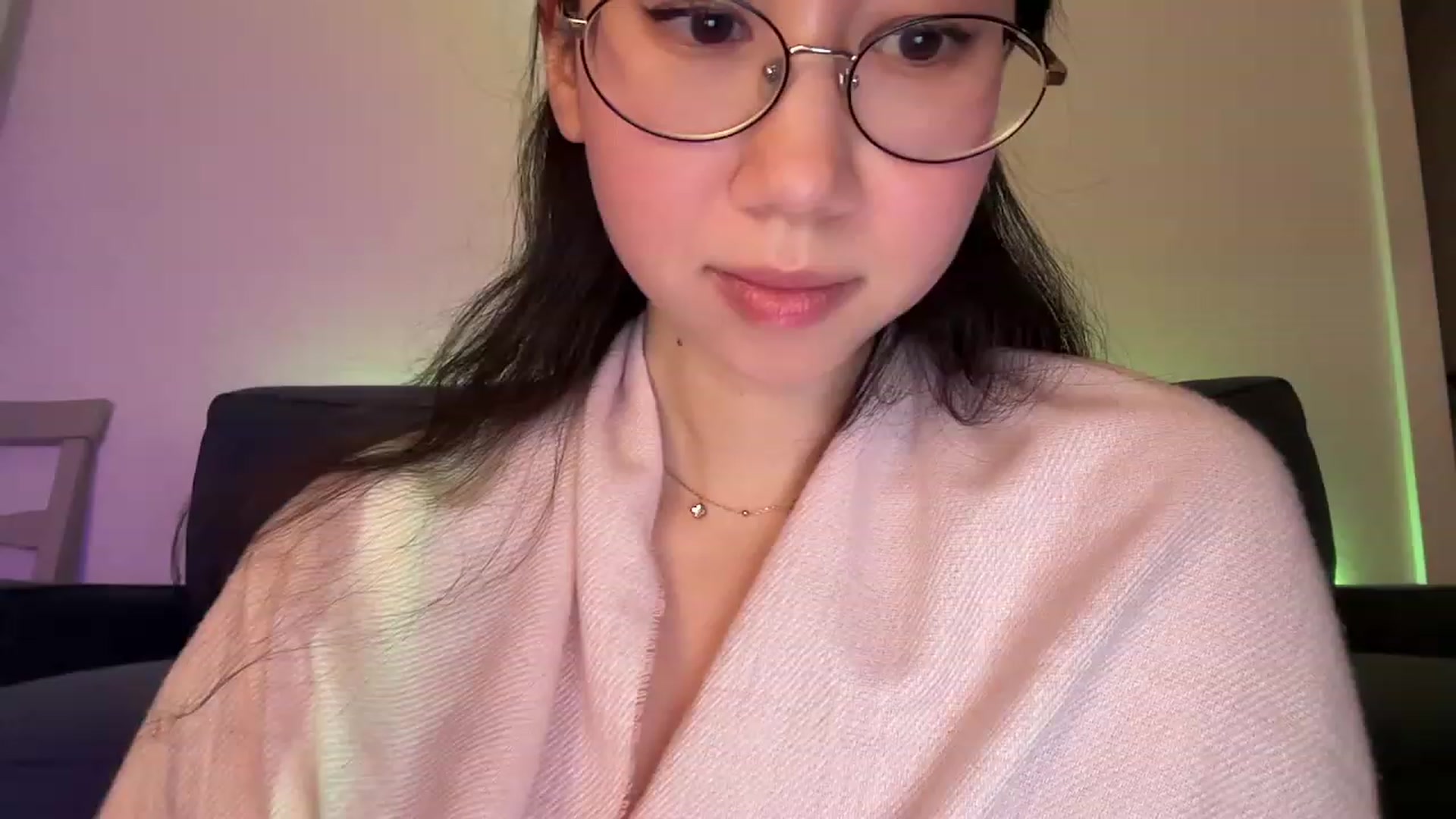 Gallery image thumbnail from cute_asian69's myfreecams stream on, 11/19/2023, 06:27 image 5 of 20