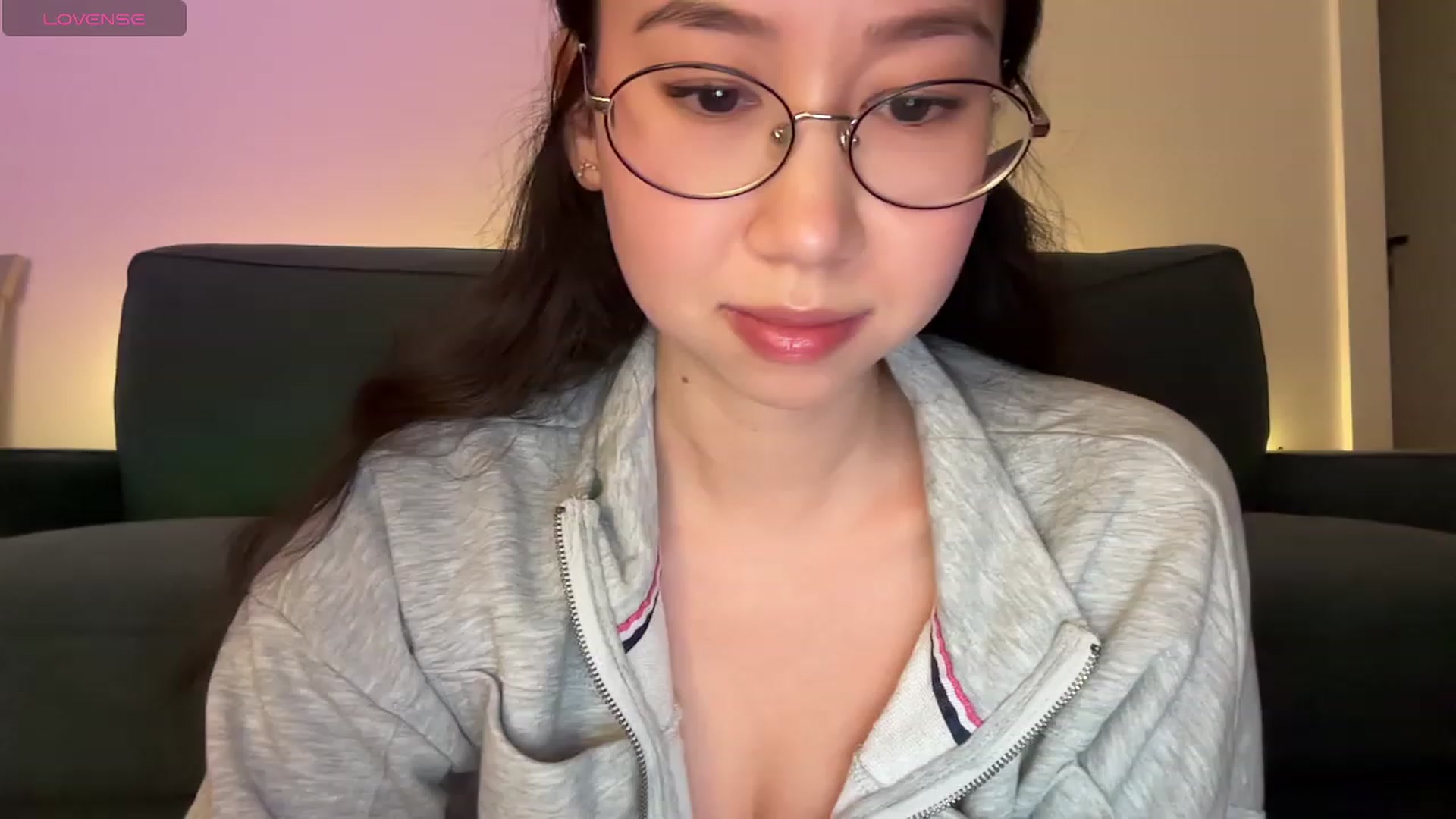 Gallery image thumbnail from cute_asian69's myfreecams stream on, 11/29/2023, 04:22 image 1 of 20