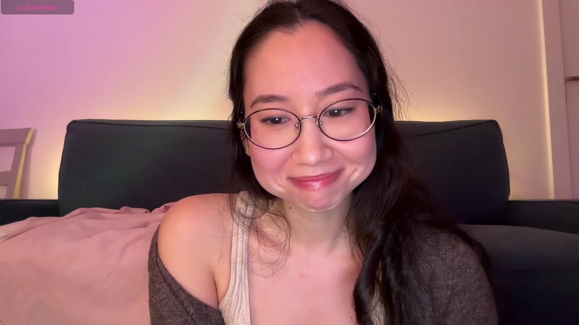 Gallery image thumbnail from cute_asian69's myfreecams stream on, 12/01/2023, 01:21 image 13 of 20