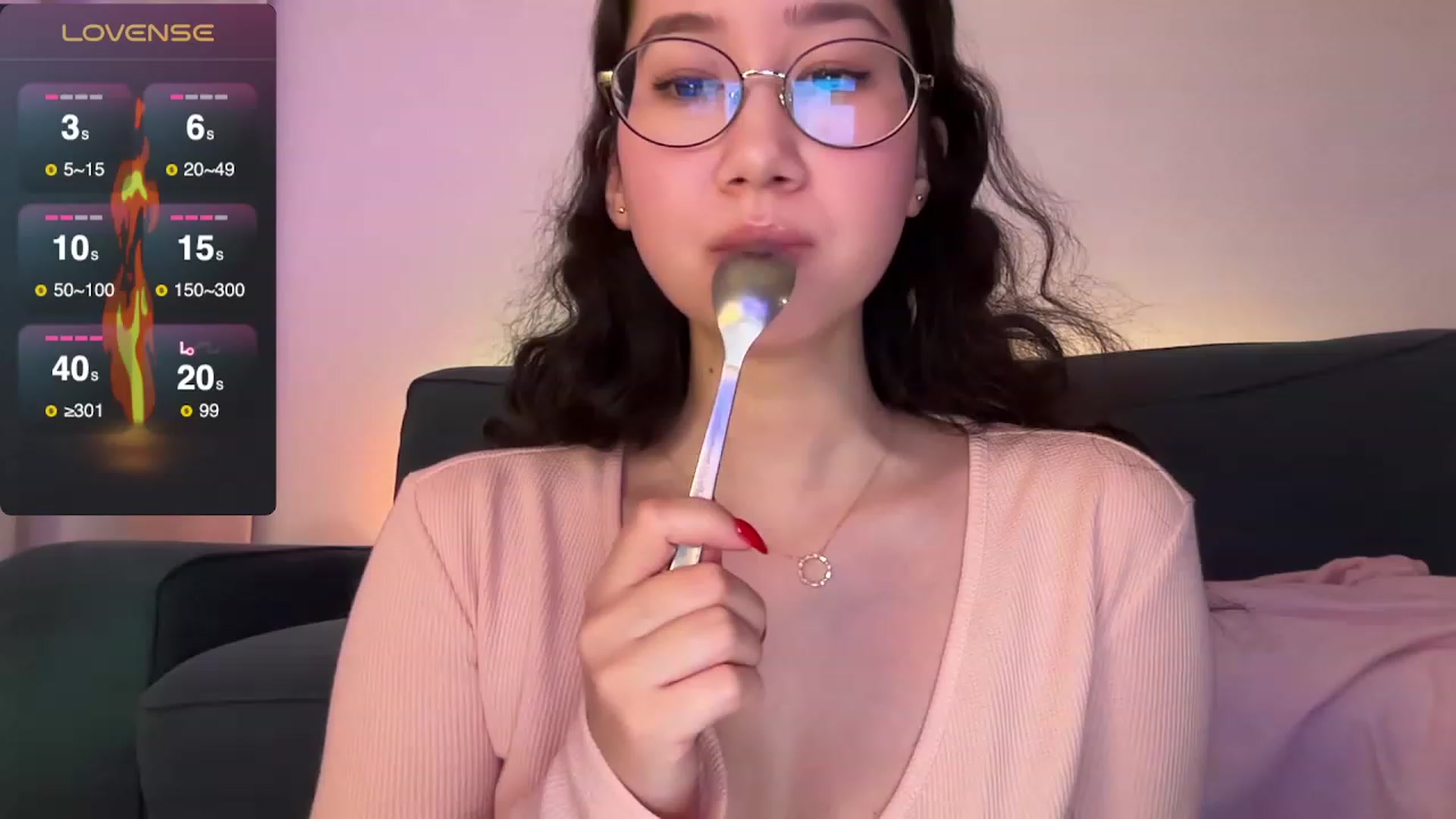 Gallery image thumbnail from cute_asian69's myfreecams stream on, 12/16/2023, 02:01 image 19 of 20