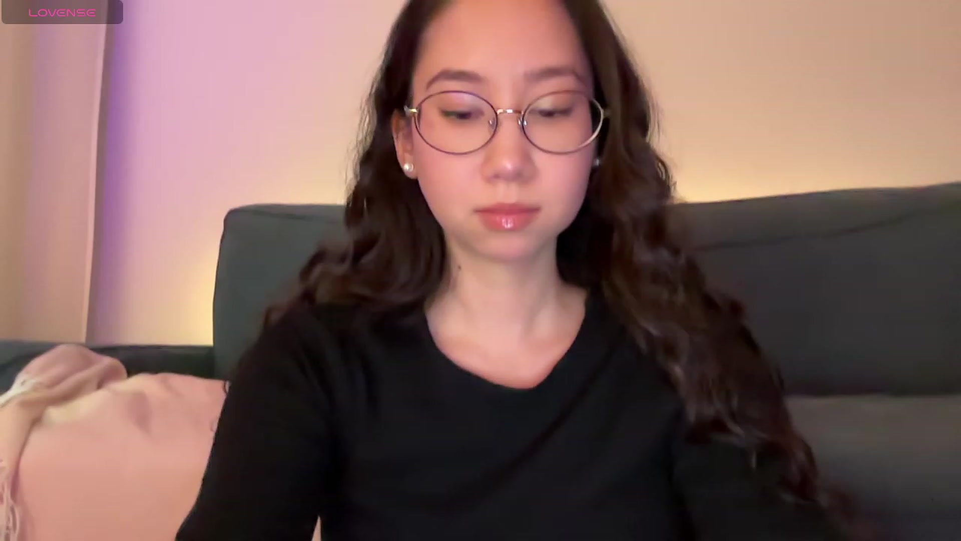 Gallery image thumbnail from cute_asian69's myfreecams stream on, 12/25/2023, 24:02 image 2 of 20