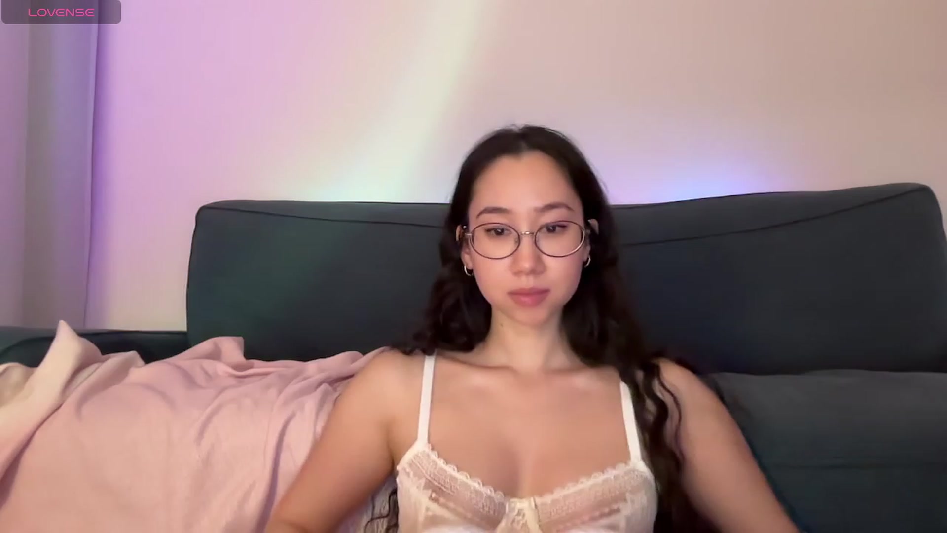 Gallery image thumbnail from cute_asian69's myfreecams stream on, 12/26/2023, 04:07 image 15 of 20