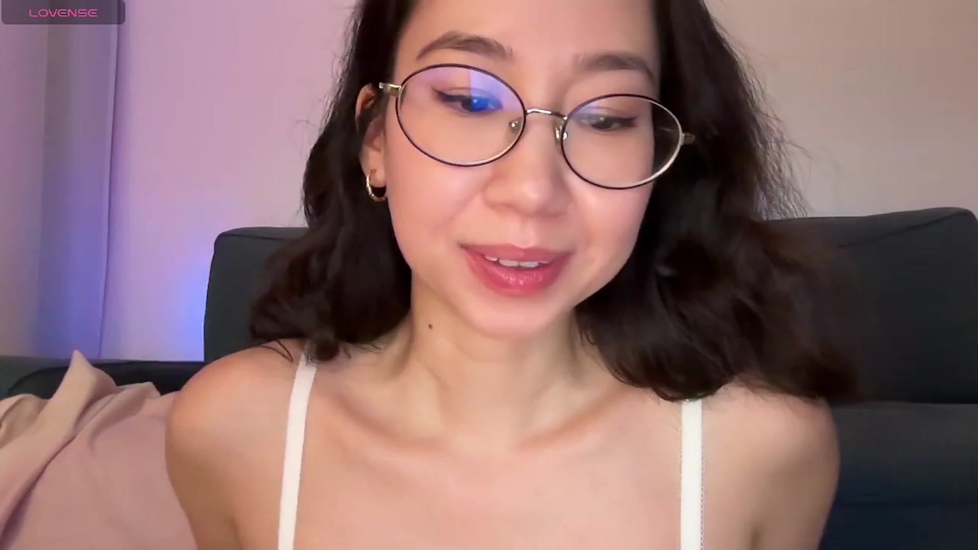 Gallery image thumbnail from cute_asian69's myfreecams stream on, 12/26/2023, 04:07 image 13 of 20