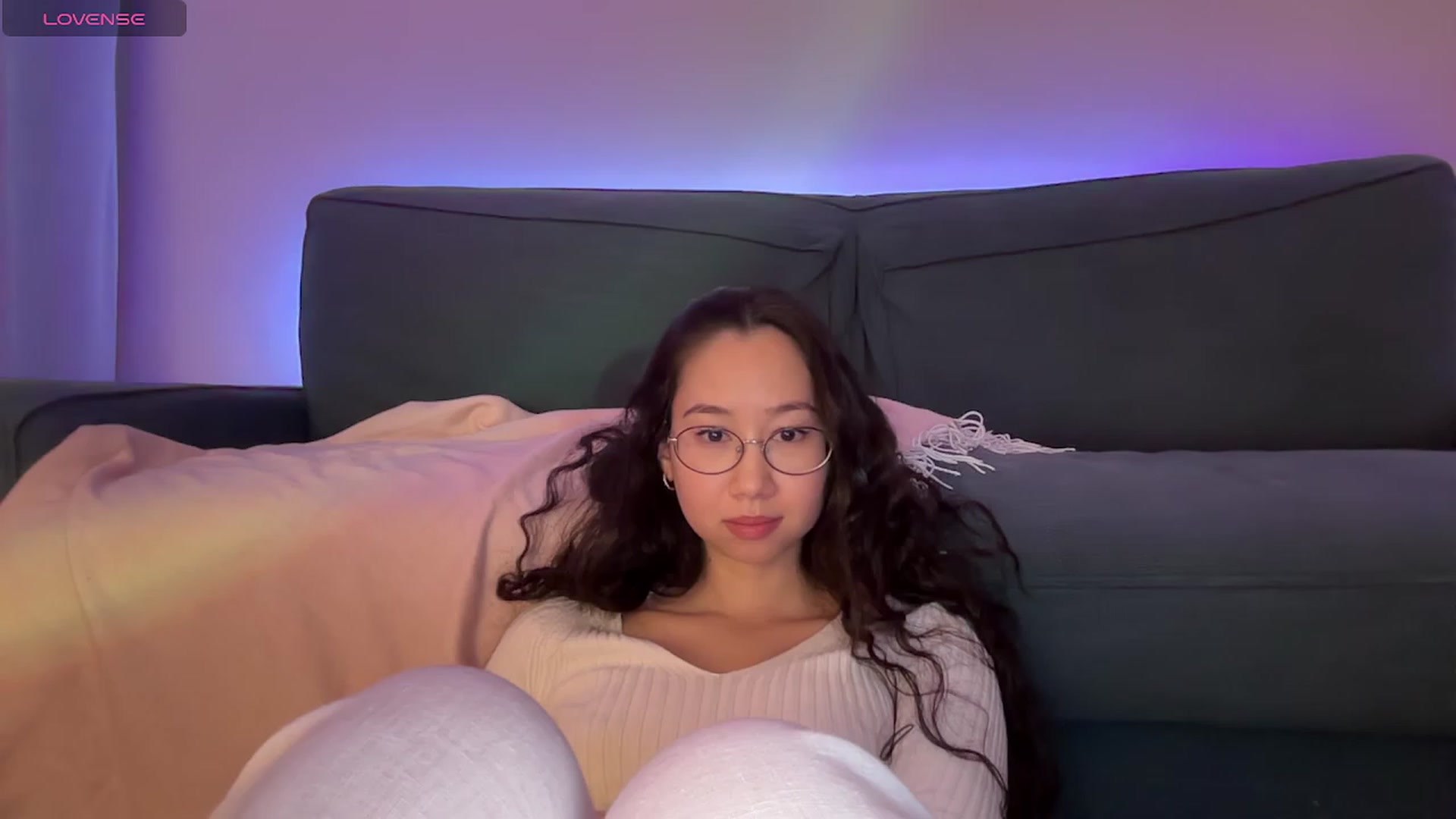 Gallery image thumbnail from cute_asian69's myfreecams stream on, 12/27/2023, 04:50 image 15 of 20