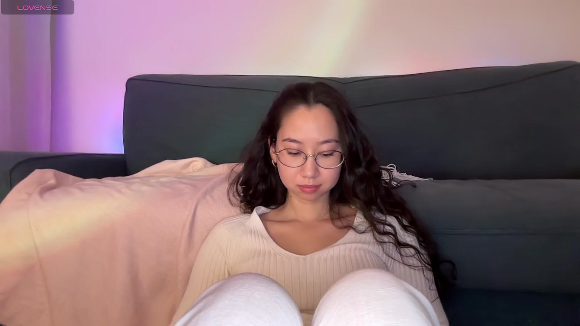 Gallery image thumbnail from cute_asian69's myfreecams stream on, 12/27/2023, 04:50 image 11 of 20