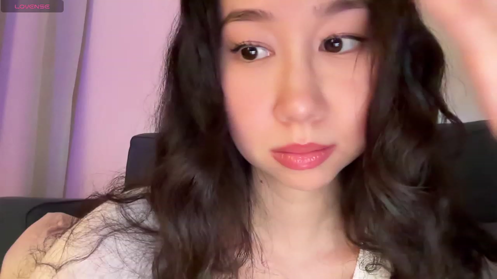 Gallery image thumbnail from cute_asian69's myfreecams stream on, 12/27/2023, 04:50 image 3 of 20