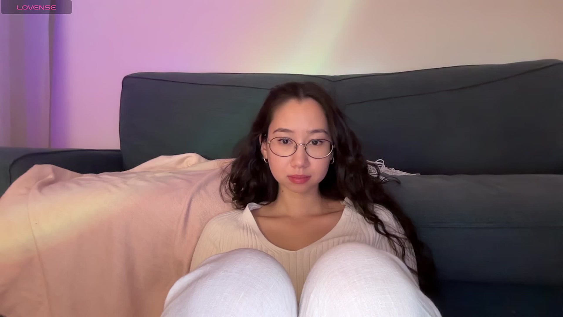 Gallery image thumbnail from cute_asian69's myfreecams stream on, 12/27/2023, 04:50 image 12 of 20