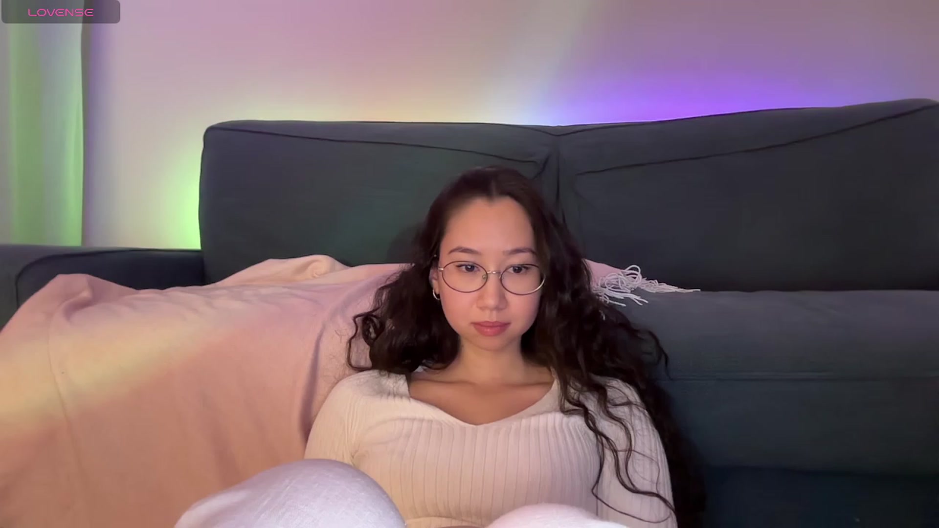 Gallery image thumbnail from cute_asian69's myfreecams stream on, 12/27/2023, 04:50 image 14 of 20
