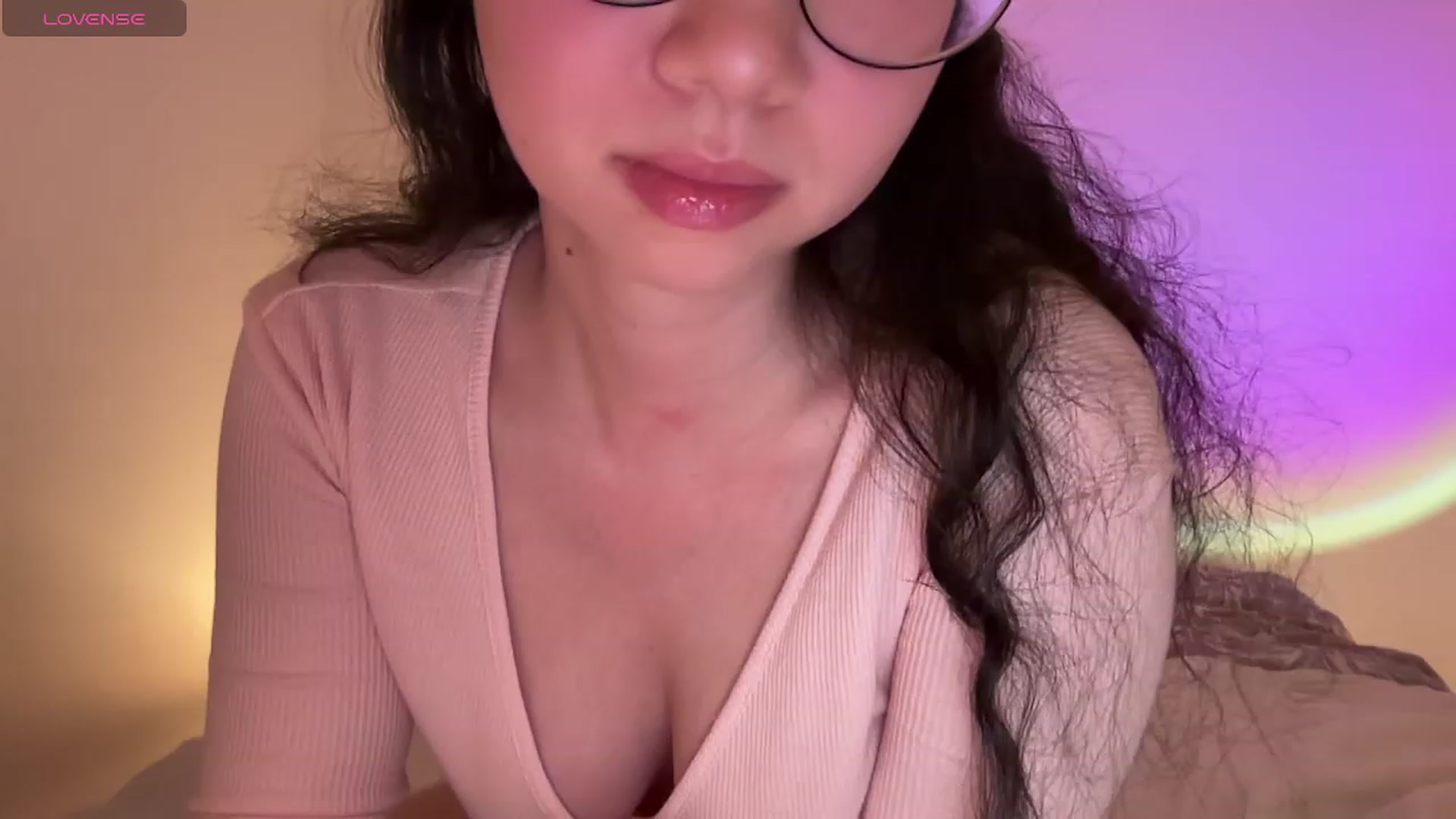 Gallery image thumbnail from cute_asian69's myfreecams stream on, 01/15/2024, 23:35 image 7 of 20