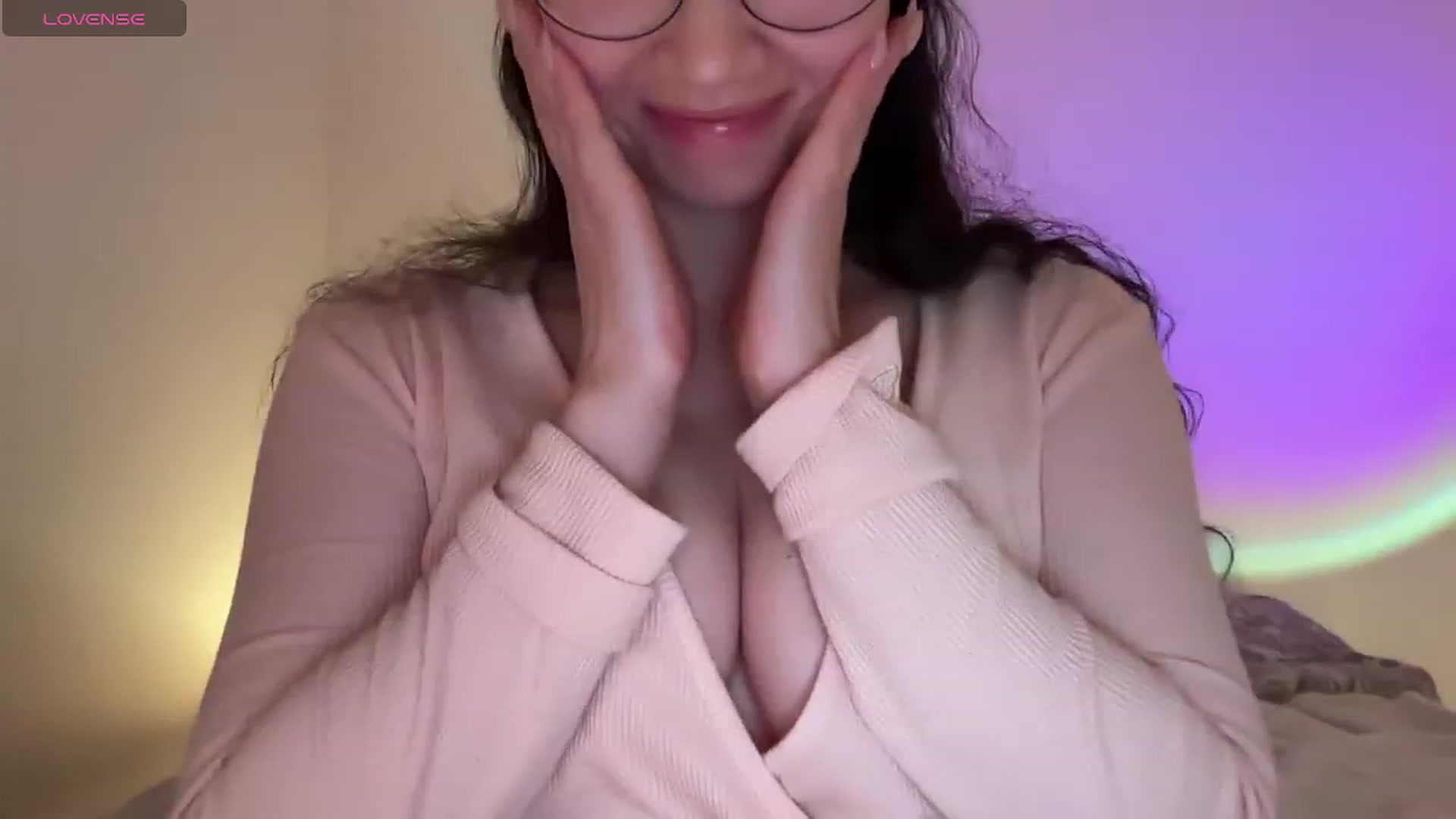 Gallery image thumbnail from cute_asian69's myfreecams stream on, 01/15/2024, 23:35 image 5 of 20