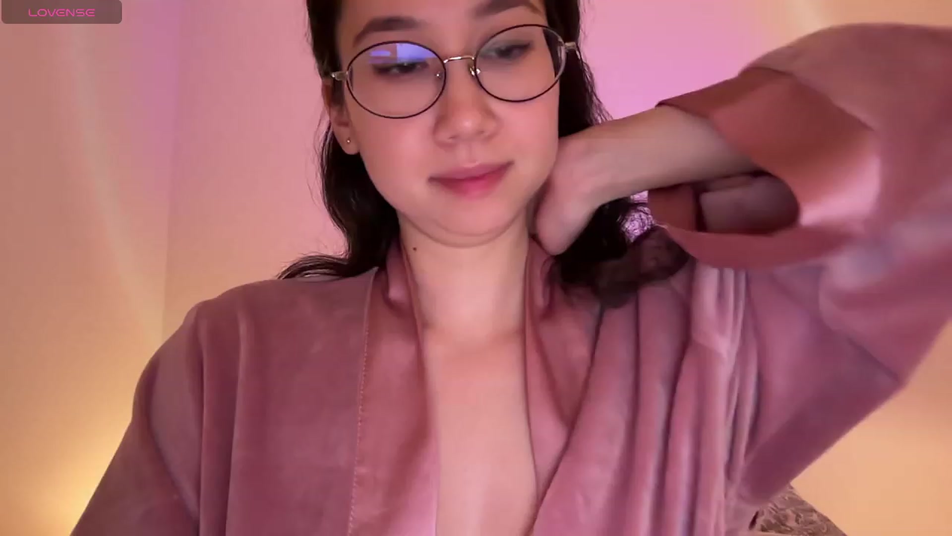 Gallery image thumbnail from cute_asian69's myfreecams stream on, 01/16/2024, 05:38 image 14 of 20