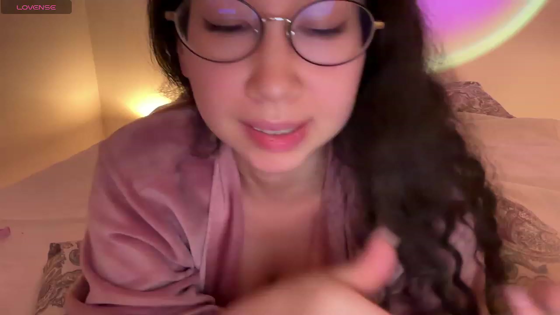 Gallery image thumbnail from cute_asian69's myfreecams stream on, 01/16/2024, 05:38 image 3 of 20