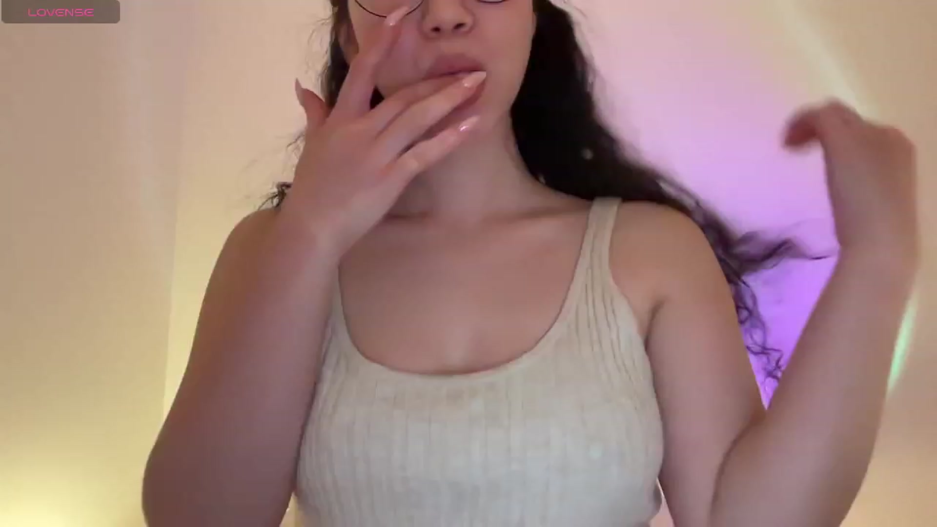 Gallery image thumbnail from cute_asian69's myfreecams stream on, 01/22/2024, 01:29 image 11 of 20