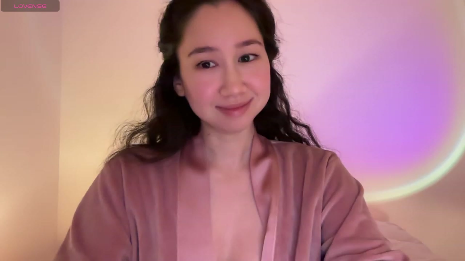 Gallery image thumbnail from cute_asian69's myfreecams stream on, 02/12/2024, 02:57 image 19 of 20