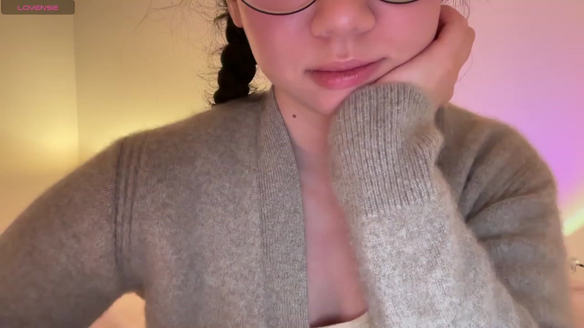 Gallery image thumbnail from cute_asian69's myfreecams stream on, 02/25/2024, 01:24 image 19 of 20