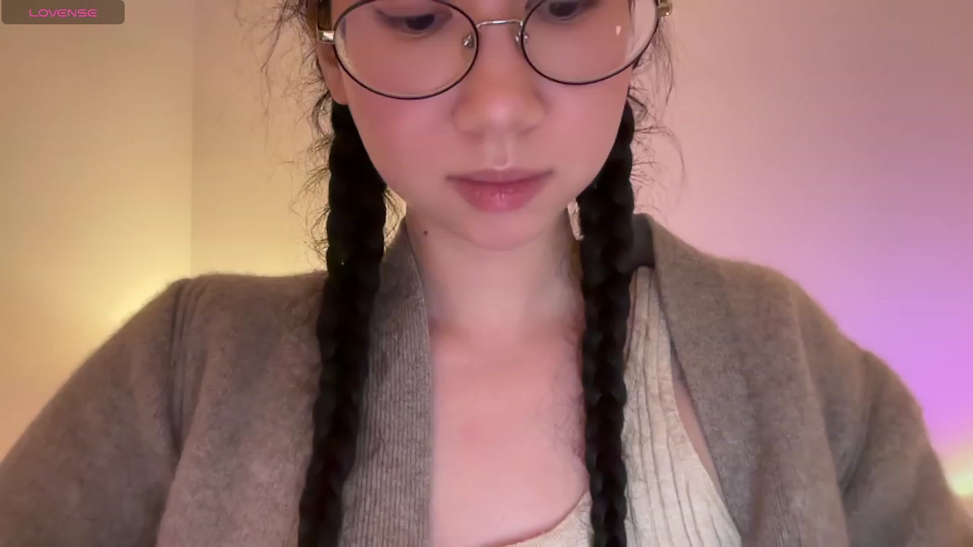 Gallery image thumbnail from cute_asian69's myfreecams stream on, 02/25/2024, 01:24 image 14 of 20