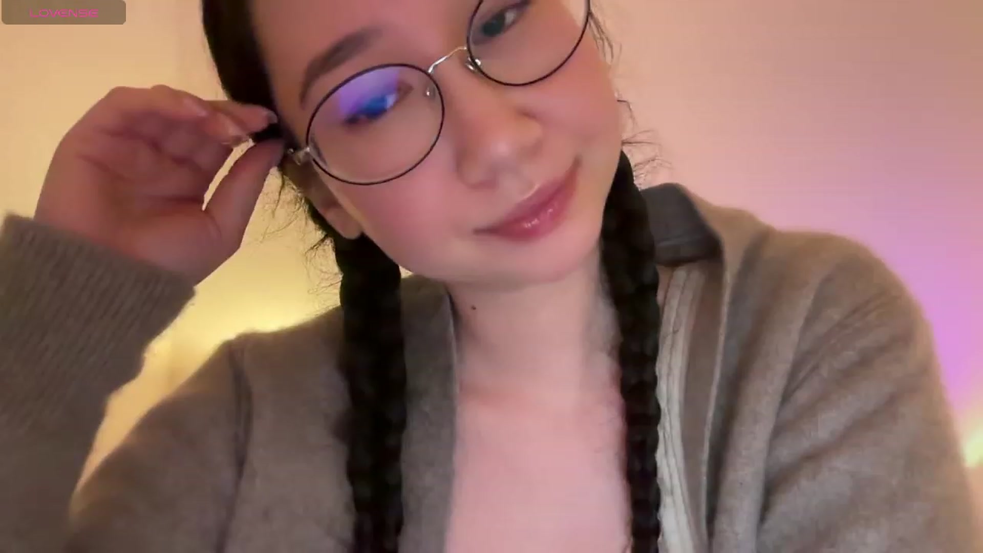 Gallery image thumbnail from cute_asian69's myfreecams stream on, 02/25/2024, 01:24 image 4 of 20