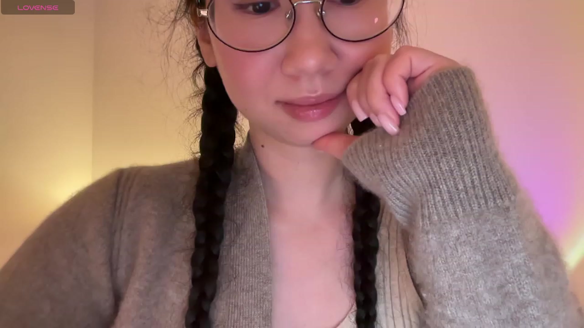 Gallery image thumbnail from cute_asian69's myfreecams stream on, 02/25/2024, 01:24 image 13 of 20