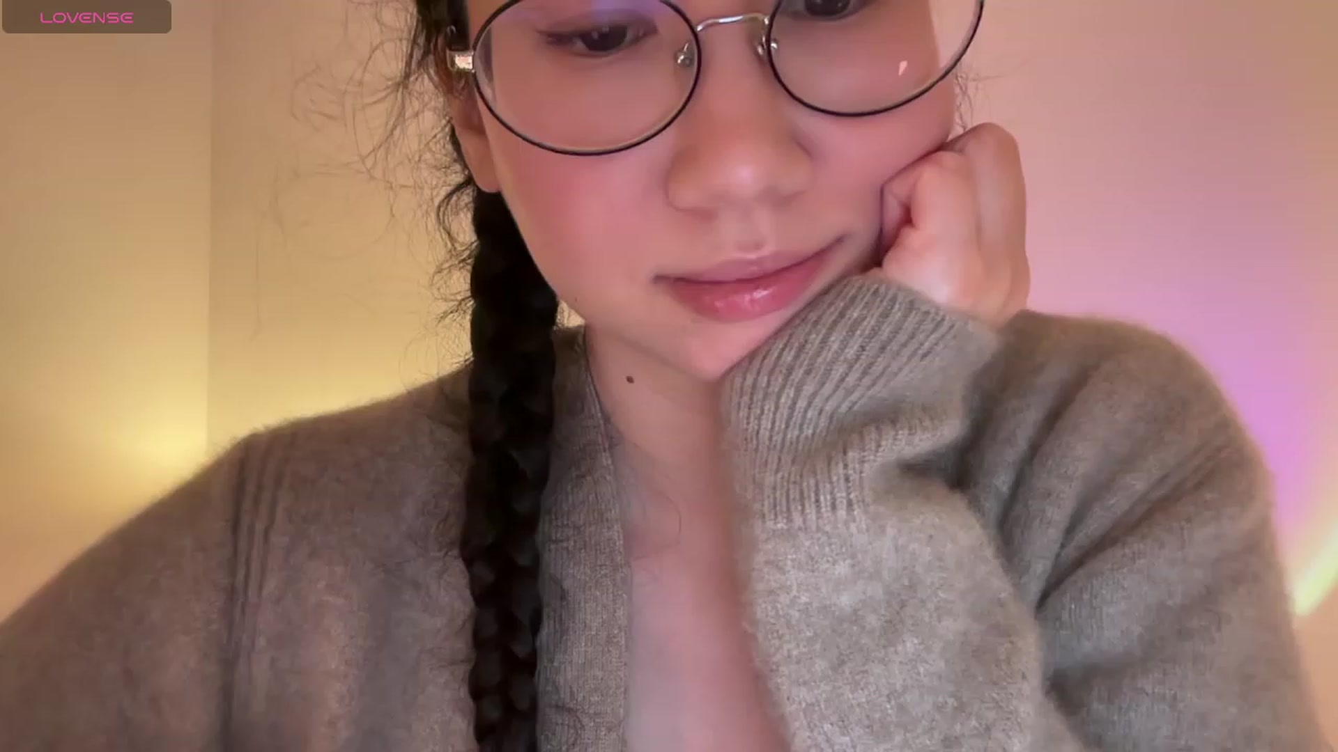 Gallery image thumbnail from cute_asian69's myfreecams stream on, 02/25/2024, 01:24 image 11 of 20