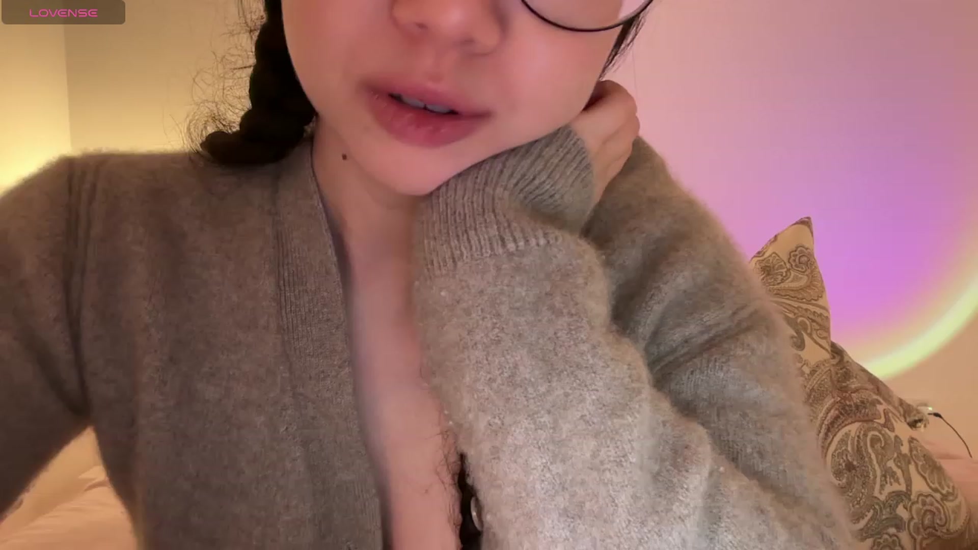 Gallery image thumbnail from cute_asian69's myfreecams stream on, 02/25/2024, 05:58 image 3 of 20