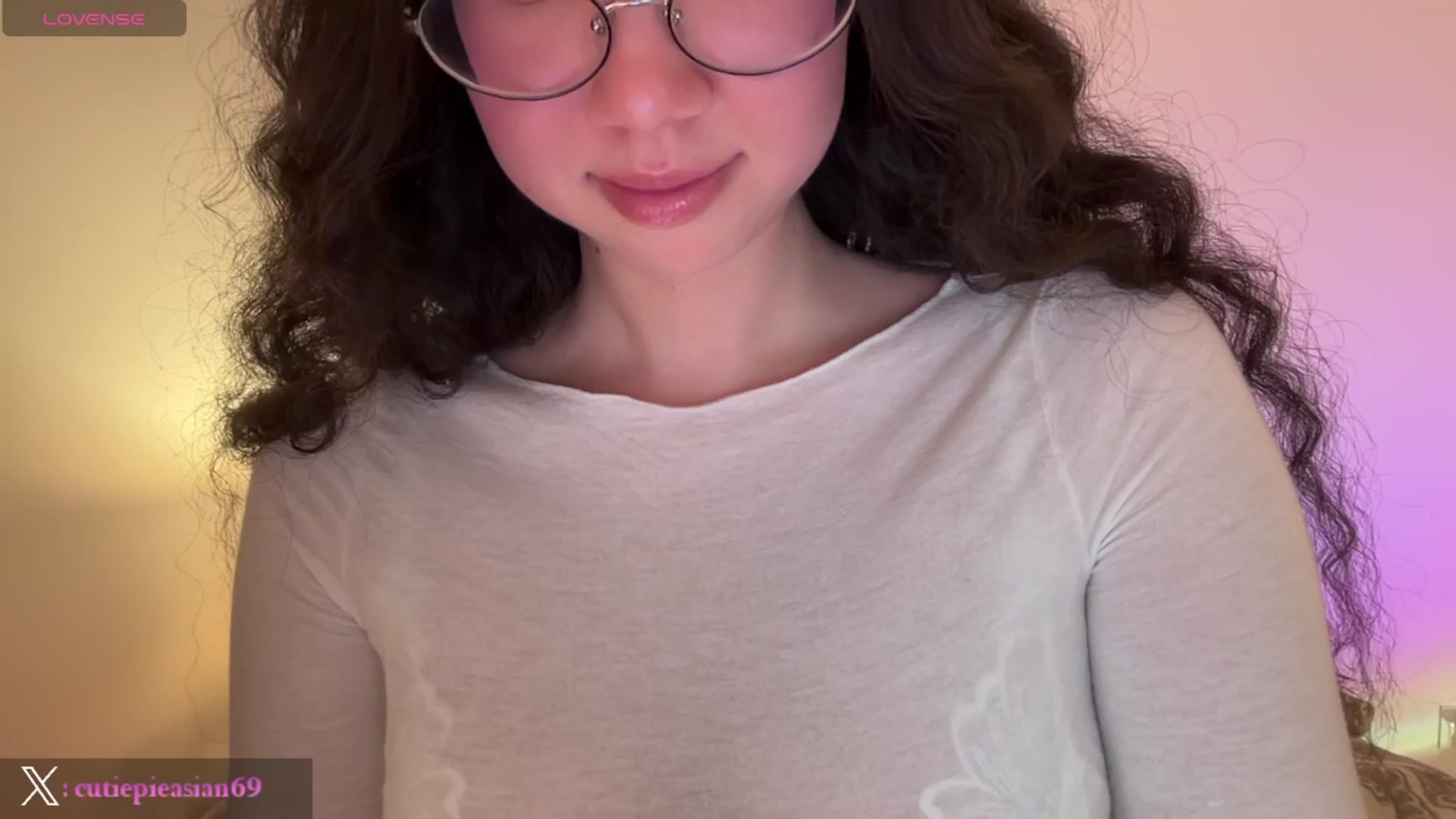 Gallery image thumbnail from cute_asian69's myfreecams stream on, 02/26/2024, 22:34 image 16 of 20