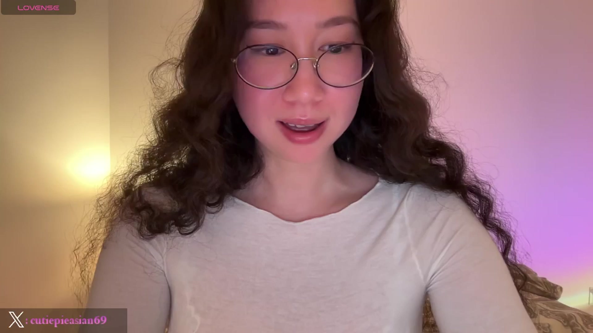 Gallery image thumbnail from cute_asian69's myfreecams stream on, 02/26/2024, 22:34 image 17 of 20