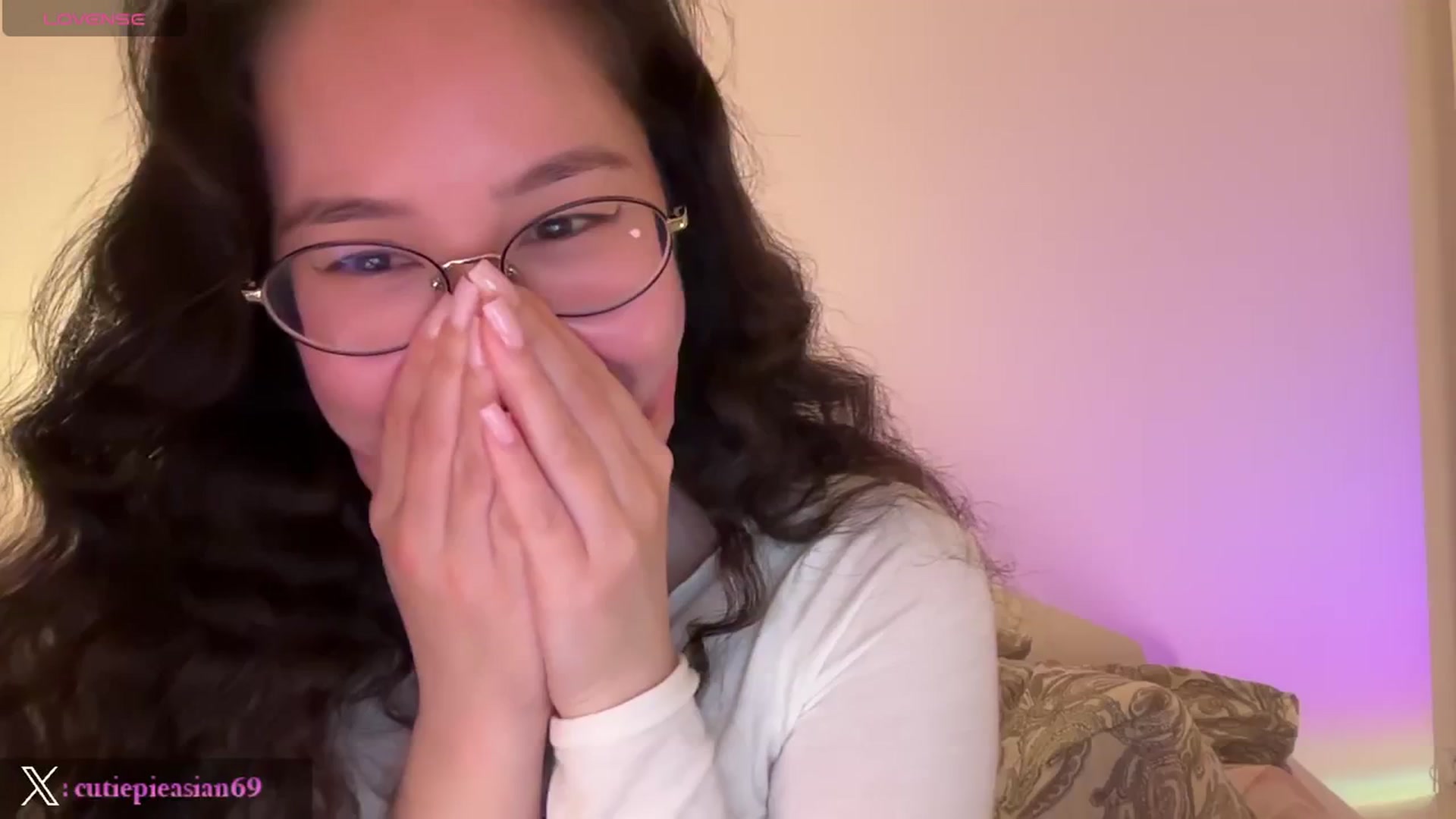 Gallery image thumbnail from cute_asian69's myfreecams stream on, 02/27/2024, 01:03 image 9 of 20