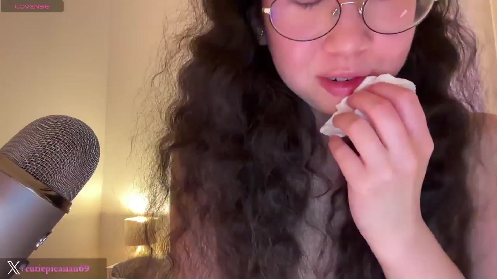 Gallery image thumbnail from cute_asian69's myfreecams stream on, 02/27/2024, 01:40 image 20 of 20