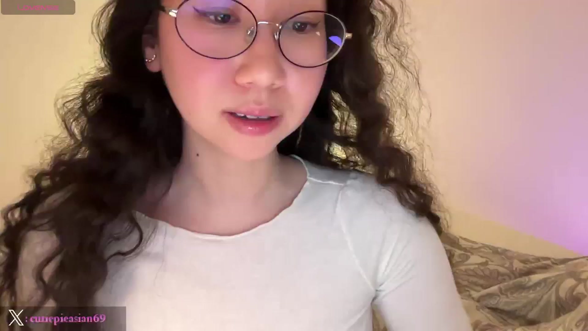 Gallery image thumbnail from cute_asian69's myfreecams stream on, 02/27/2024, 01:40 image 9 of 20