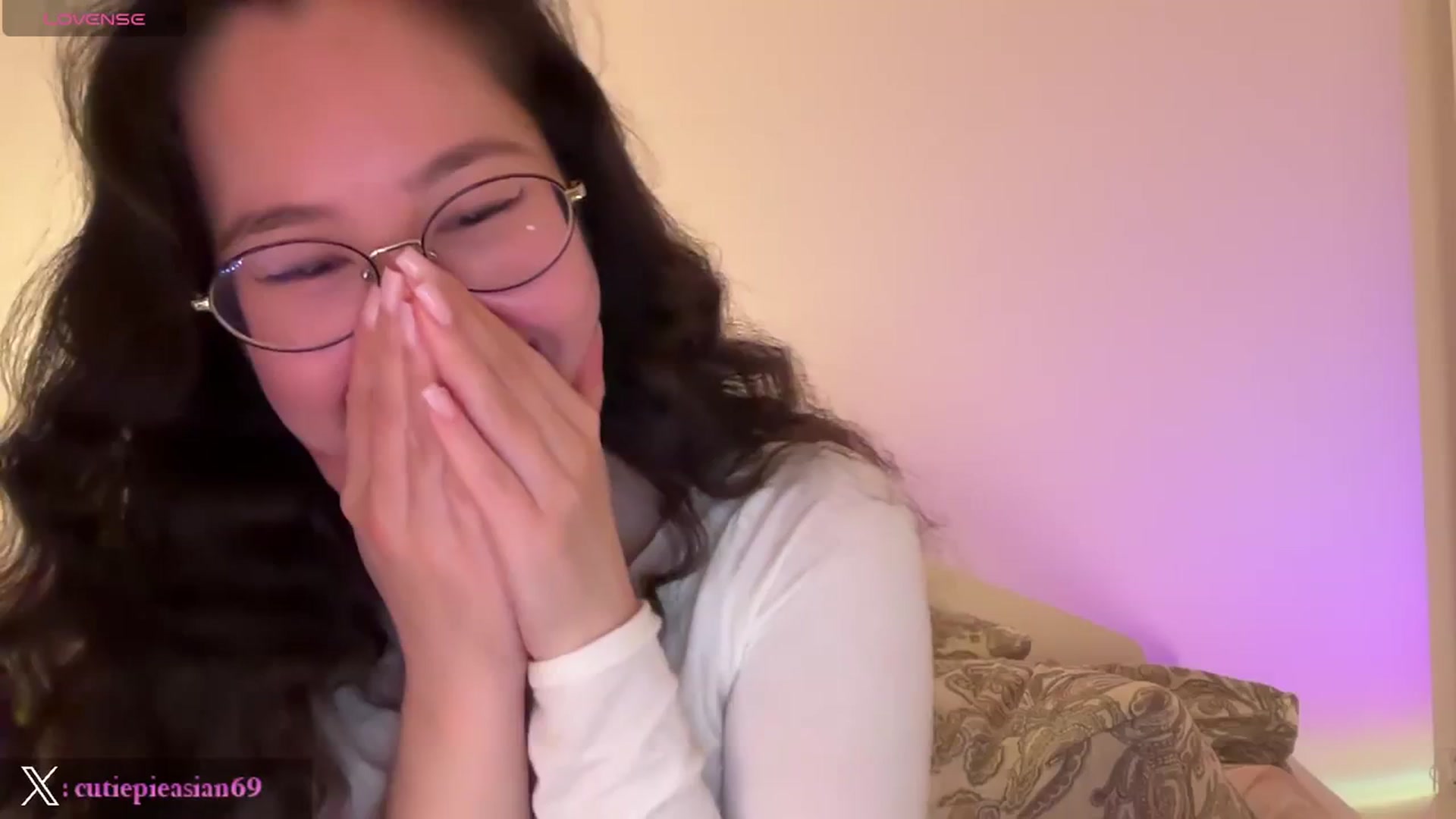 Gallery image thumbnail from cute_asian69's myfreecams stream on, 02/27/2024, 01:40 image 2 of 20
