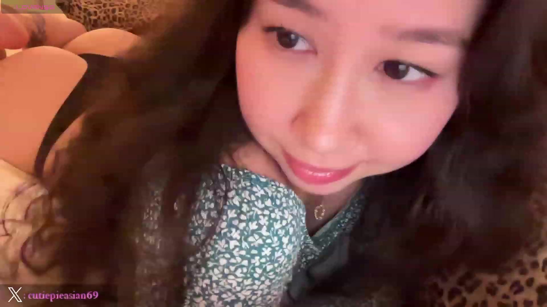 Gallery image thumbnail from cute_asian69's myfreecams stream on, 03/04/2024, 04:17 image 18 of 20