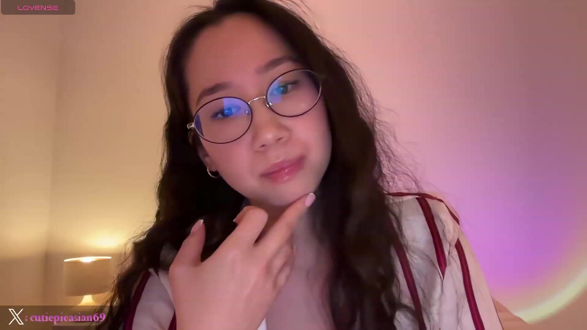 Gallery image thumbnail from cute_asian69's myfreecams stream on, 03/11/2024, 04:04 image 7 of 20