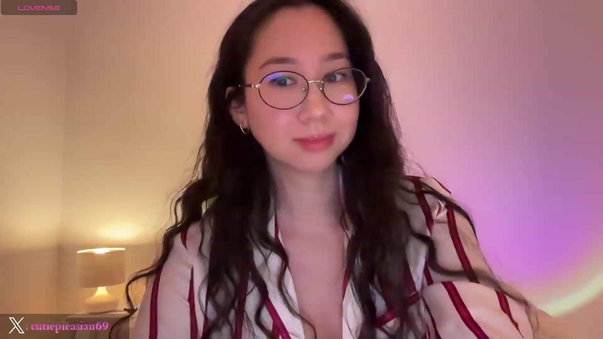 Gallery image thumbnail from cute_asian69's myfreecams stream on, 03/11/2024, 04:04 image 1 of 20