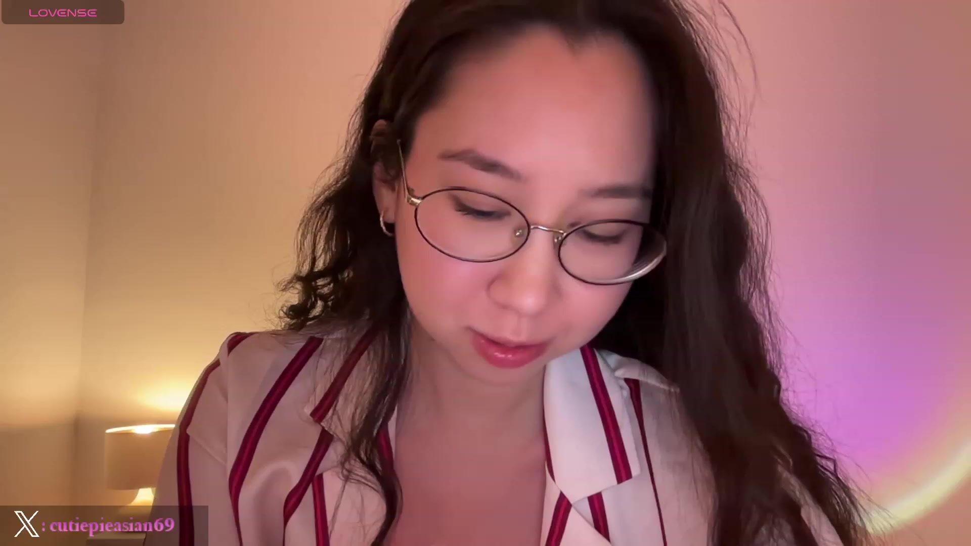 Gallery image thumbnail from cute_asian69's myfreecams stream on, 03/11/2024, 04:04 image 6 of 20