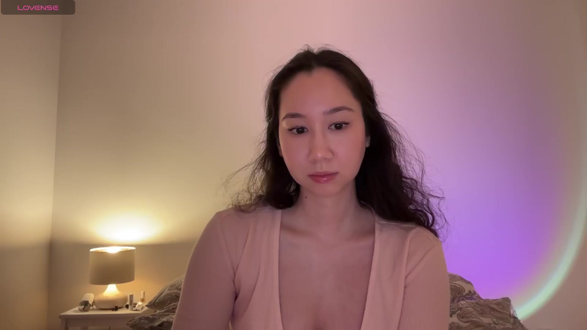 Gallery image thumbnail from cute_asian69's myfreecams stream on, 04/06/2024, 23:18 image 9 of 20