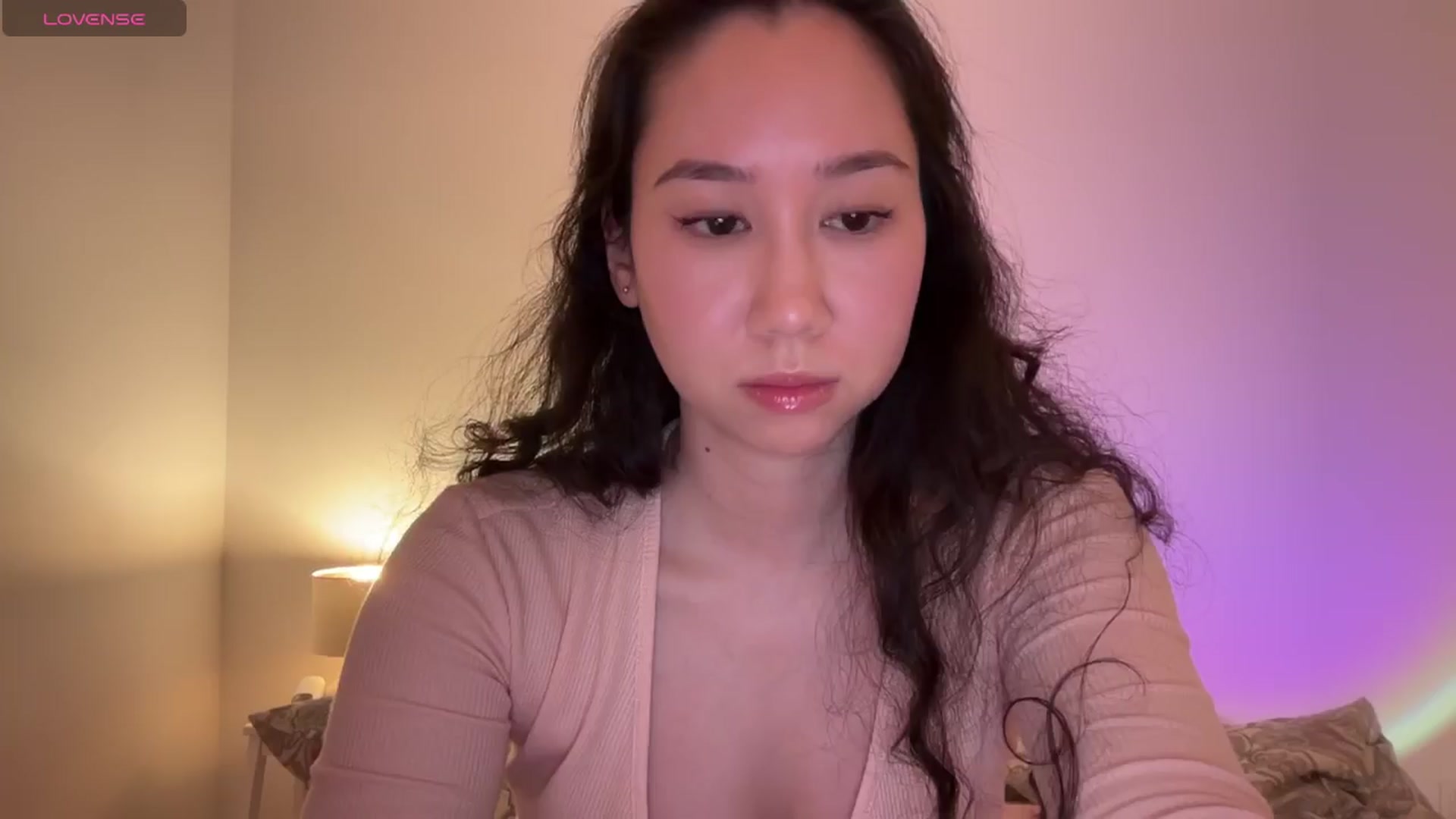 Gallery image thumbnail from cute_asian69's myfreecams stream on, 04/06/2024, 23:18 image 20 of 20