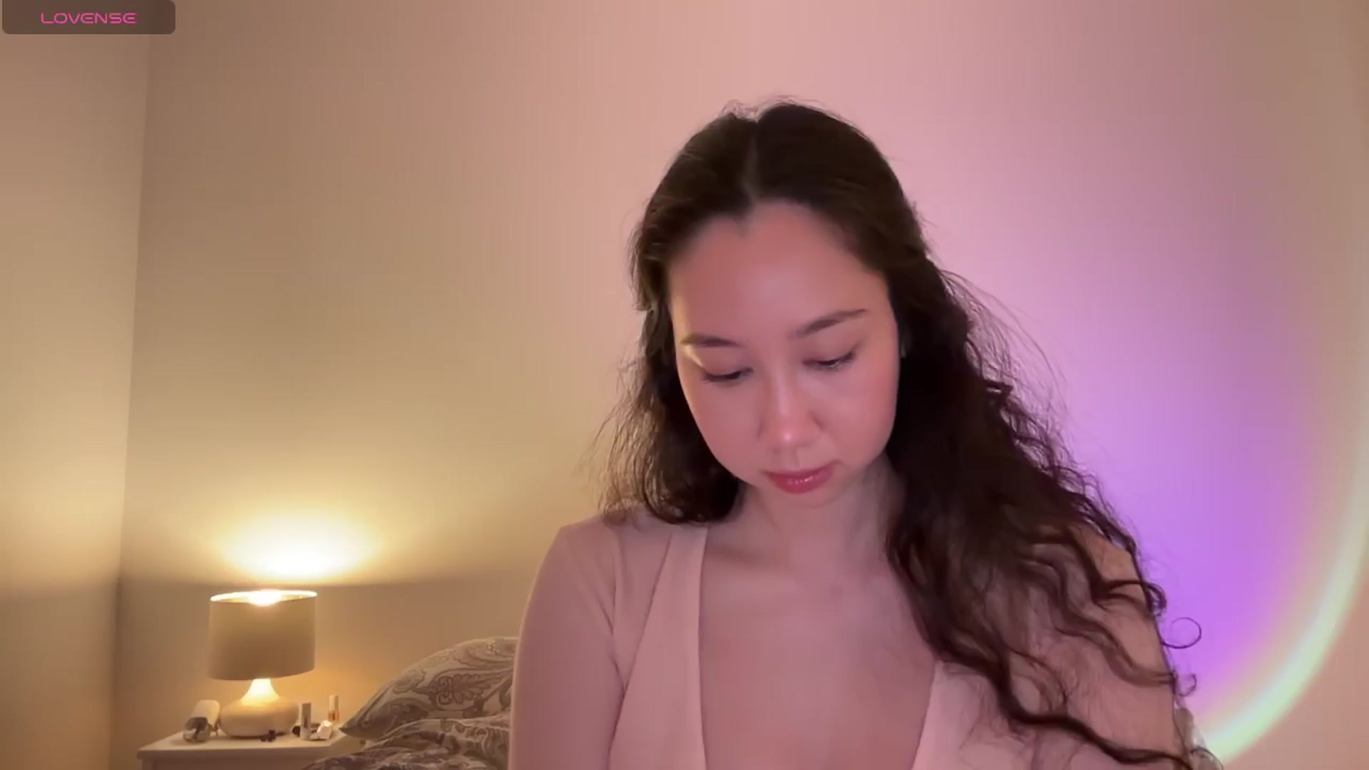 Gallery image thumbnail from cute_asian69's myfreecams stream on, 04/06/2024, 23:18 image 7 of 20