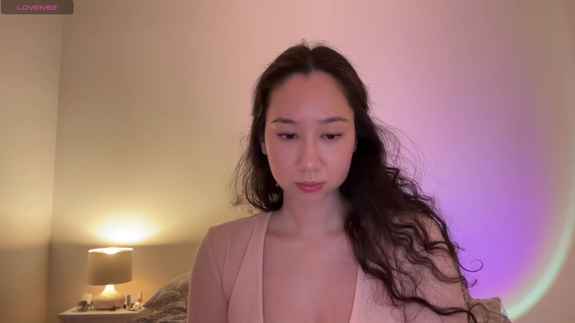 Gallery image thumbnail from cute_asian69's myfreecams stream on, 04/06/2024, 23:18 image 5 of 20