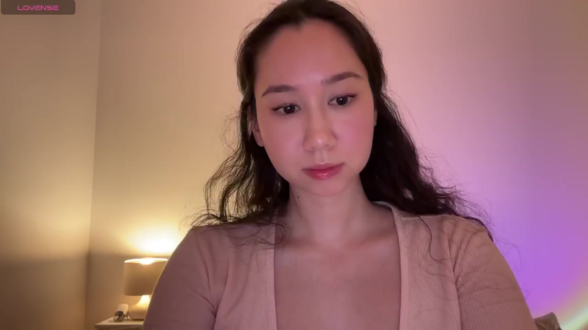 Gallery image thumbnail from cute_asian69's myfreecams stream on, 04/06/2024, 23:48 image 15 of 20