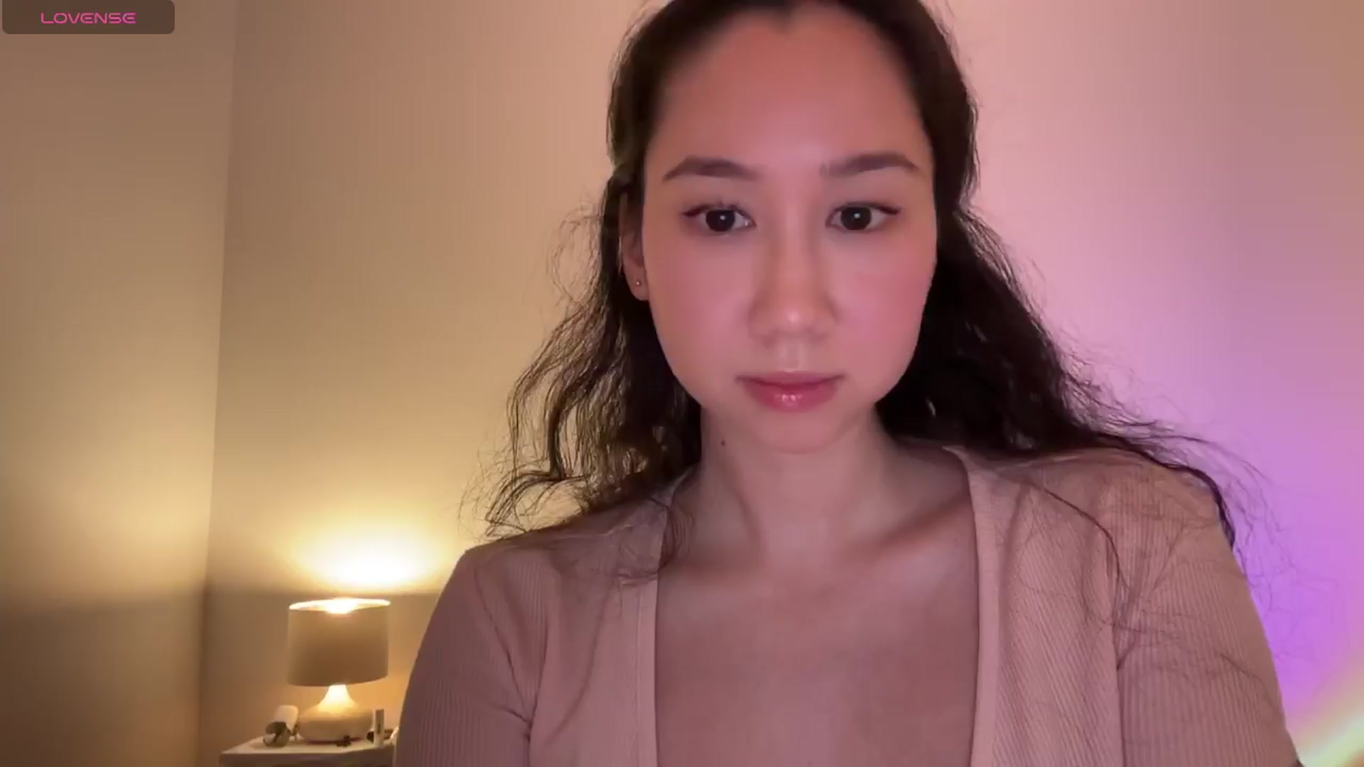 Gallery image thumbnail from cute_asian69's myfreecams stream on, 04/06/2024, 23:48 image 12 of 20
