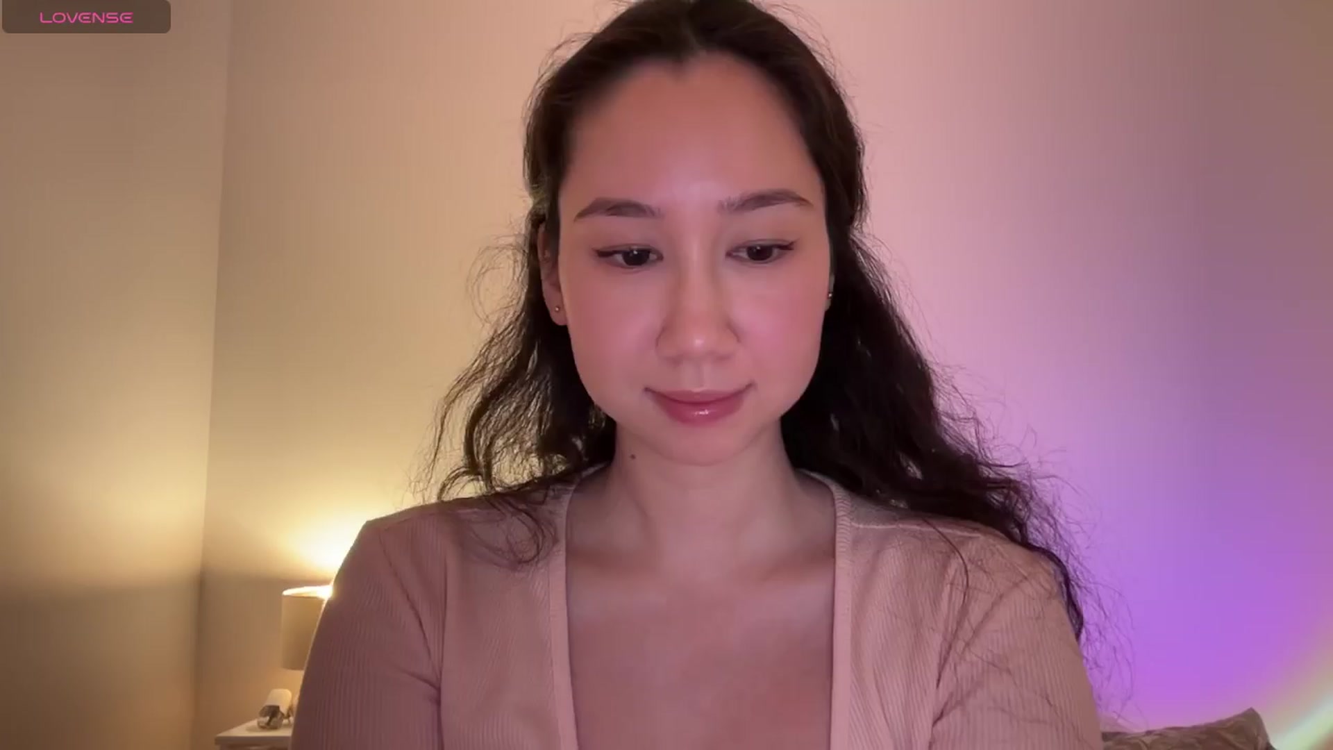 Gallery image thumbnail from cute_asian69's myfreecams stream on, 04/06/2024, 23:48 image 8 of 20