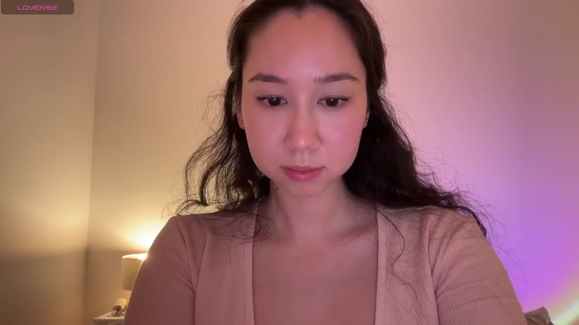 Gallery image thumbnail from cute_asian69's myfreecams stream on, 04/06/2024, 23:48 image 19 of 20