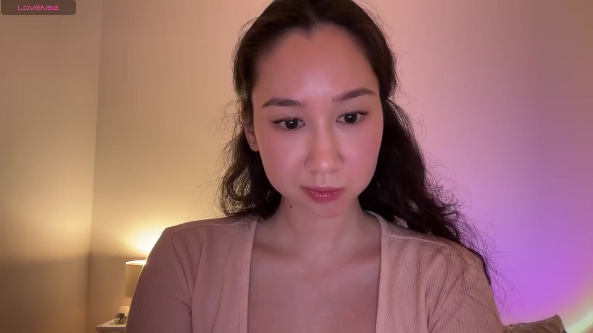 Gallery image thumbnail from cute_asian69's myfreecams stream on, 04/06/2024, 23:48 image 1 of 20