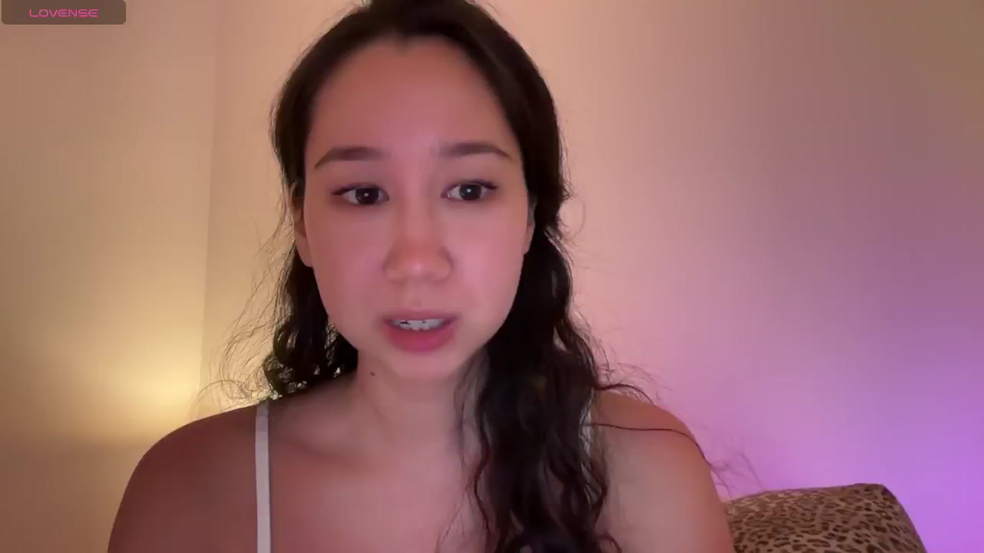 Gallery image thumbnail from cute_asian69's myfreecams stream on, 04/21/2024, 22:33 image 8 of 20