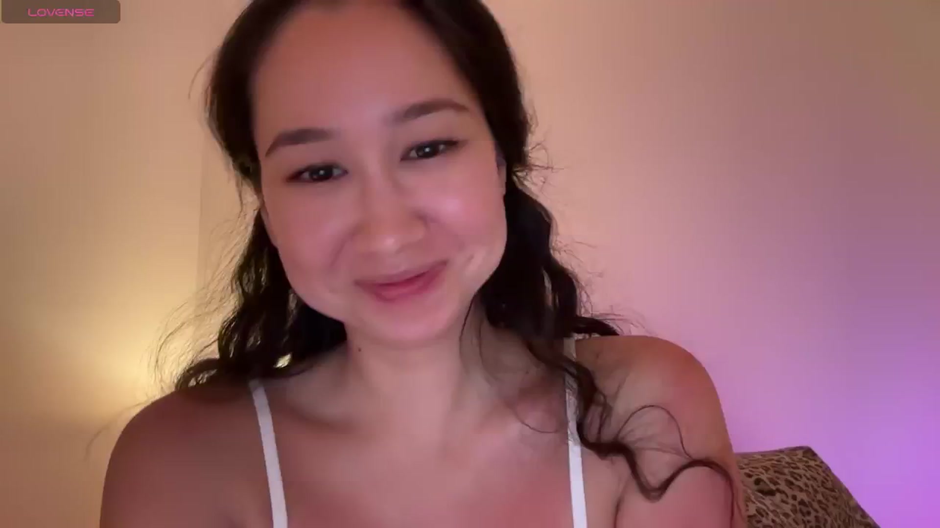 Gallery image thumbnail from cute_asian69's myfreecams stream on, 04/21/2024, 22:33 image 12 of 20