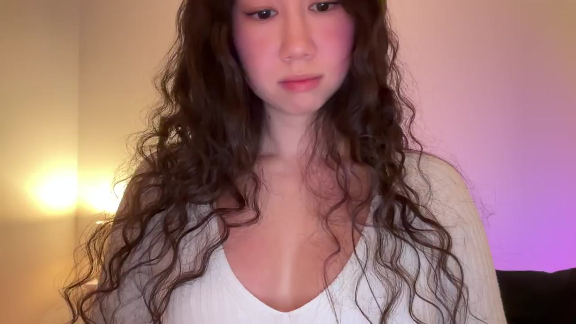 Gallery image thumbnail from cute_asian69's myfreecams stream on, 05/13/2024, 24:02 image 15 of 20